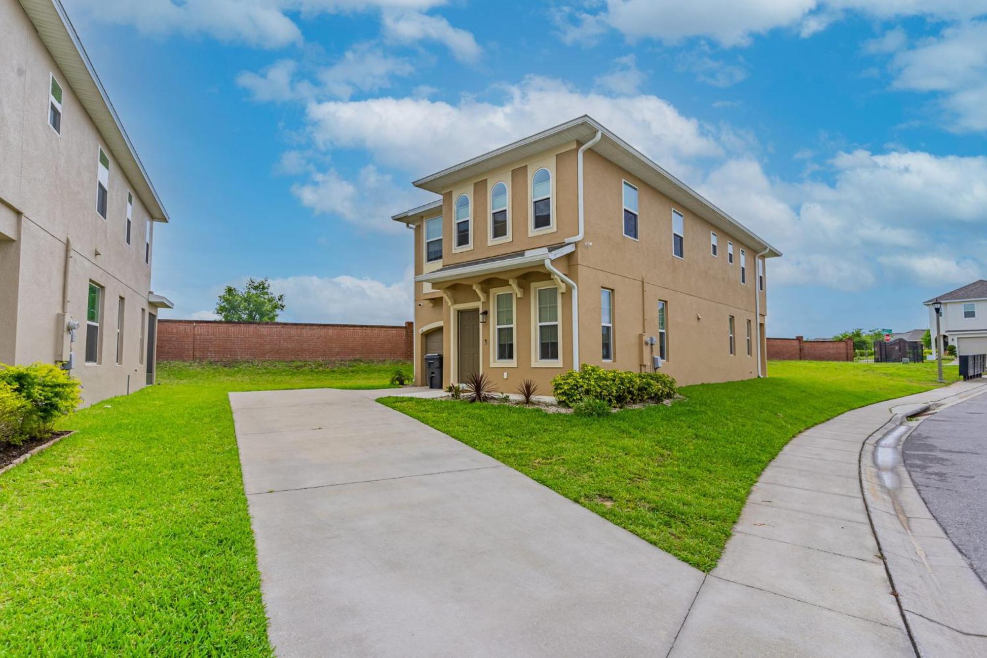 Huge Family-Friendly 6 Bed 4 Bath Salt Water Pool Home Oasis Davenport Exterior photo